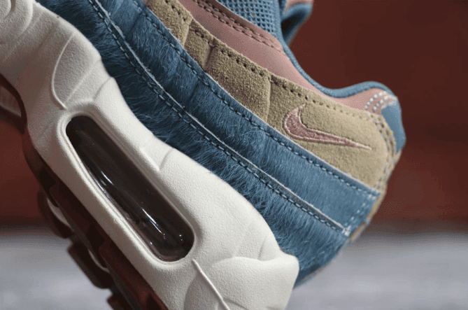Nike Air Max 95 LX彩虹粉蓝 耐克子弹95系列公司级高品质女鞋彩虹渐变拼接绒毛网面透气 货号:AA1103-002