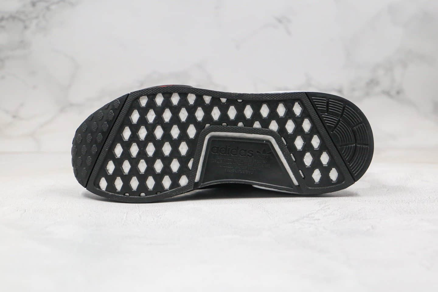 阿迪达斯Adidas NMD R1纯原版本黑银色撞色爆米花跑鞋原盒原标原档案数据开发 货号:Q47261