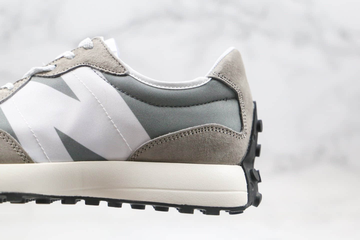 新百伦New Balance 327纯原版本复古慢跑鞋灰绿色原盒原标高清洁度鞋面 货号:WS327LAB