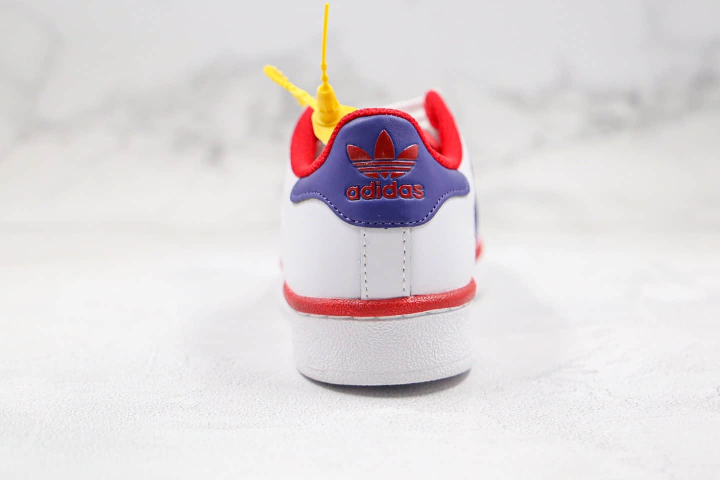 阿迪达斯Adidas Superstar纯原版本三叶草贝壳头红蓝色正确硅蓝软中底原鞋开模打造 货号：FX4189
