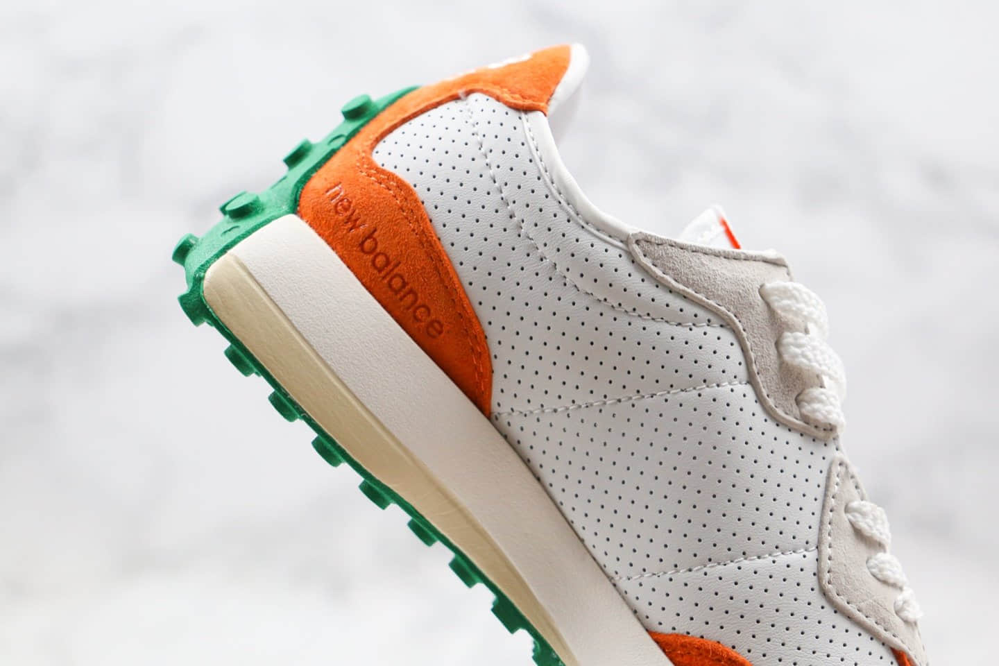 新百伦New Balance 327纯原版本皮面橙白绿色NB327复古慢跑鞋原盒原标 货号:WS327CBB