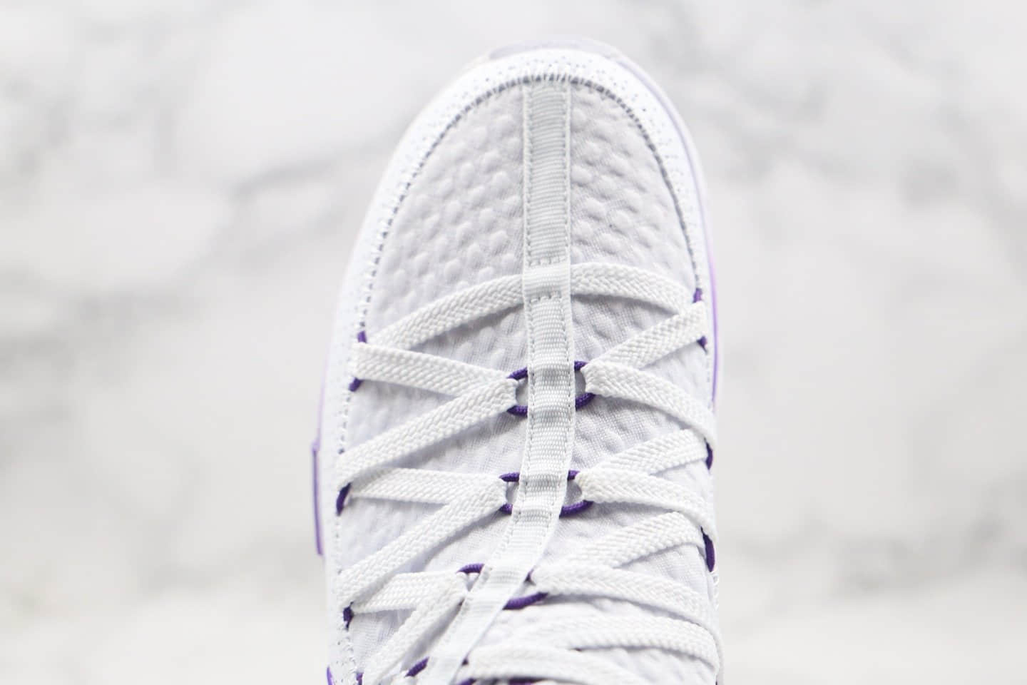 耐克Nike LeBron 17 Low Lakers Home纯原版本詹姆斯17代篮球鞋白紫绿色内置气垫支持实战 货号：敏感内容5007-102