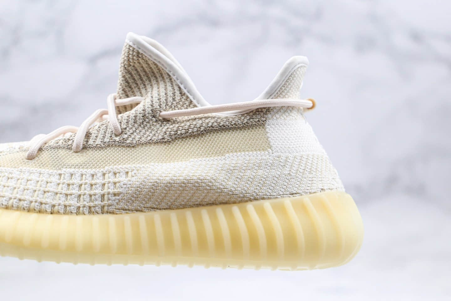 阿迪达斯Adidas Yeezy 350 V2 “Abez”公司级版本椰子350V2新氧化天使奶油淡敏感内容原织面 货号：FZ5246
