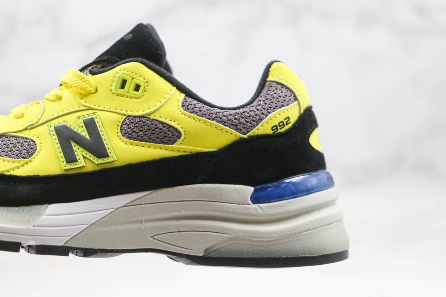 新百伦New Balance Made in USA M992纯原版本美产血统NB992敏感内容慢跑鞋原盒配件齐全正确鞋面材质 货号：W992FG