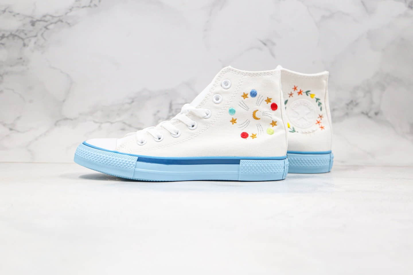 匡威Converse All Star公司级版本小红书爆款高帮帆布鞋花卉刺绣白蓝色原装铝楦数据开发 (ID:42415) - 图片1