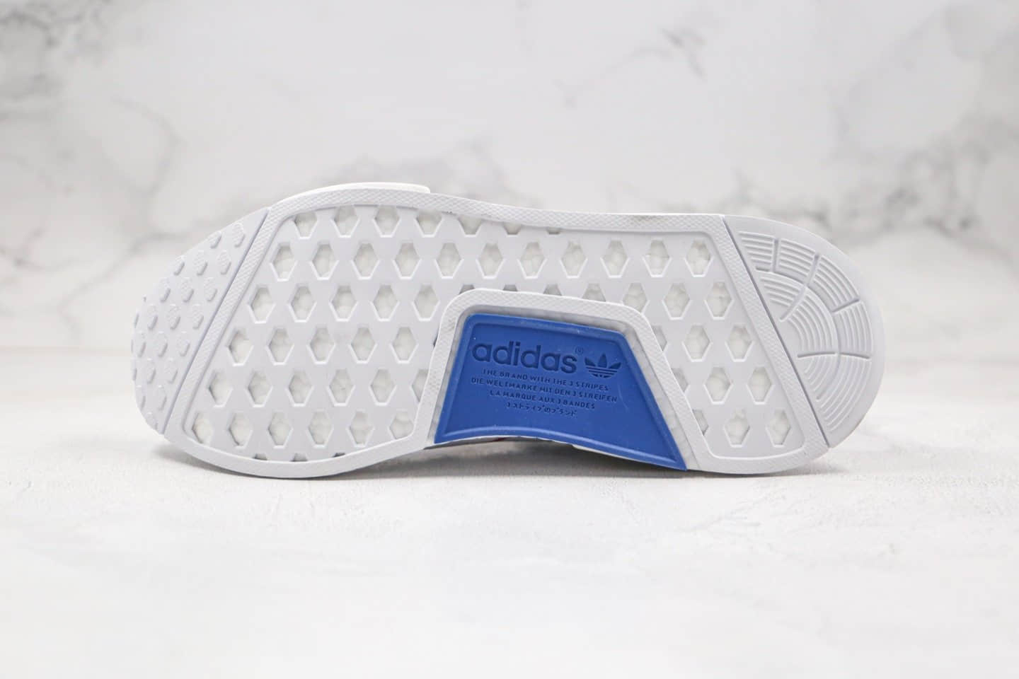 阿迪达斯adidas NMD R1纯原版本爆米花跑鞋NMD日文撞色白彩虹配色内置真爆米花缓震大底 货号:FY1432