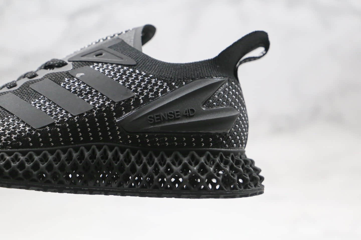 阿迪达斯adidas Alphaedge 4D纯原版本4D打印科技跑鞋变色龙原厂大底区别市面通货 货号：FW7096