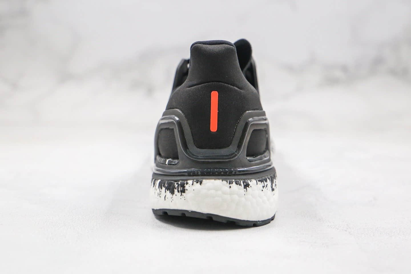 阿迪达斯Adidas Ultra Boost 20纯原版本爆米花跑鞋UB6.0泼墨黑白色内置原厂巴斯夫爆米花缓震大底 货号:EG1342