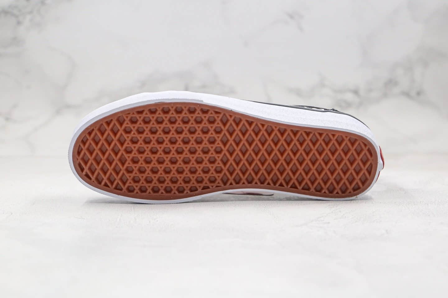 万斯VANS Style 36 x 敏感内容G公司级版本川久保玲联名款低帮半月包头字母涂鸦硫化板鞋原档案数据开发