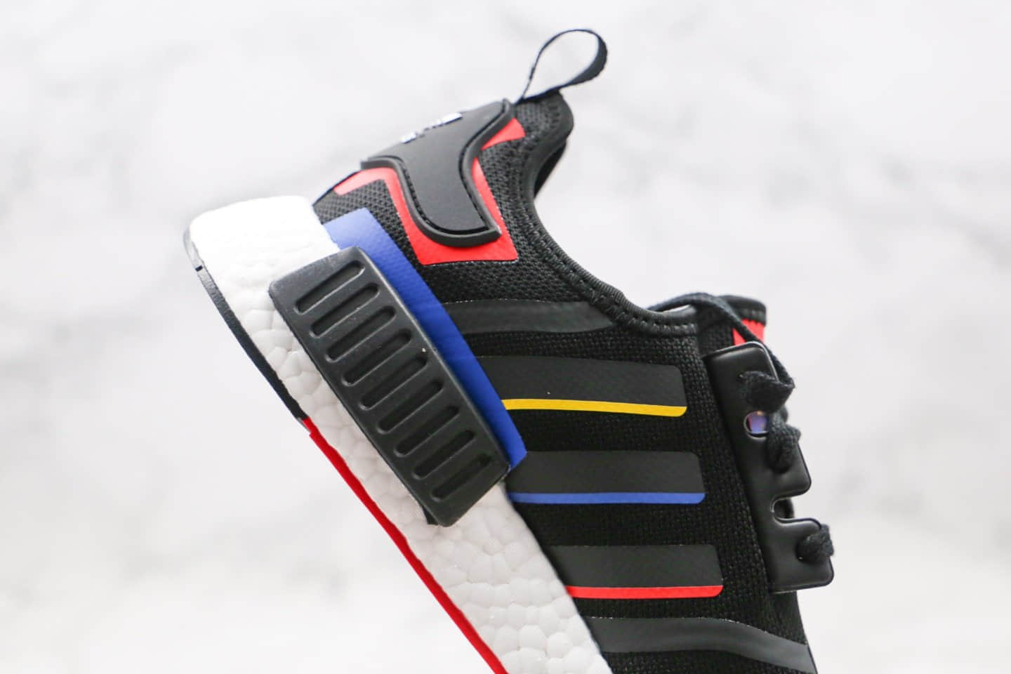 阿迪达斯adidas NMD R1纯原版本爆米花跑鞋日文撞色条纹原装进口Boost原料 货号:FY1433