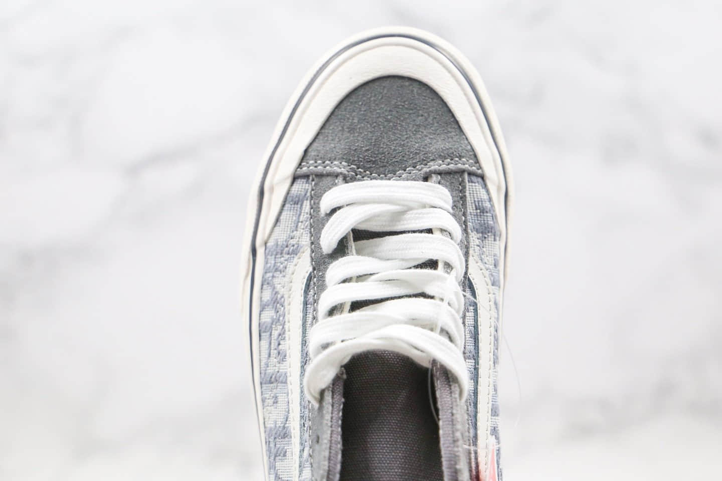 万斯Dior x Vans Style 36 Decon SF“Christian Dior”公司级版本迪奥联名板鞋浅灰刺绣敏感内容重影原厂硫化工艺