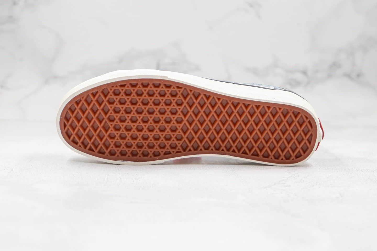 万斯Dior x Vans Style 36 Decon SF“Christian Dior”公司级版本迪奥联名板鞋浅灰刺绣敏感内容重影原厂硫化工艺