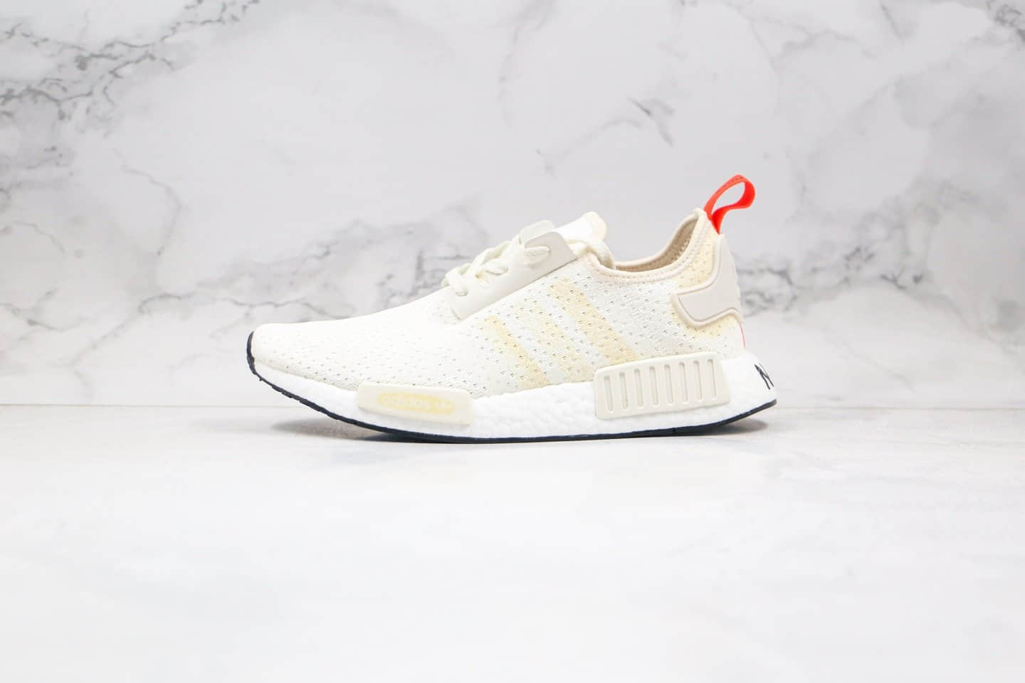 阿迪达斯adidas originals NMD_R1纯原版本三叶草缓震跑鞋米白色真爆大底 货号:G27938