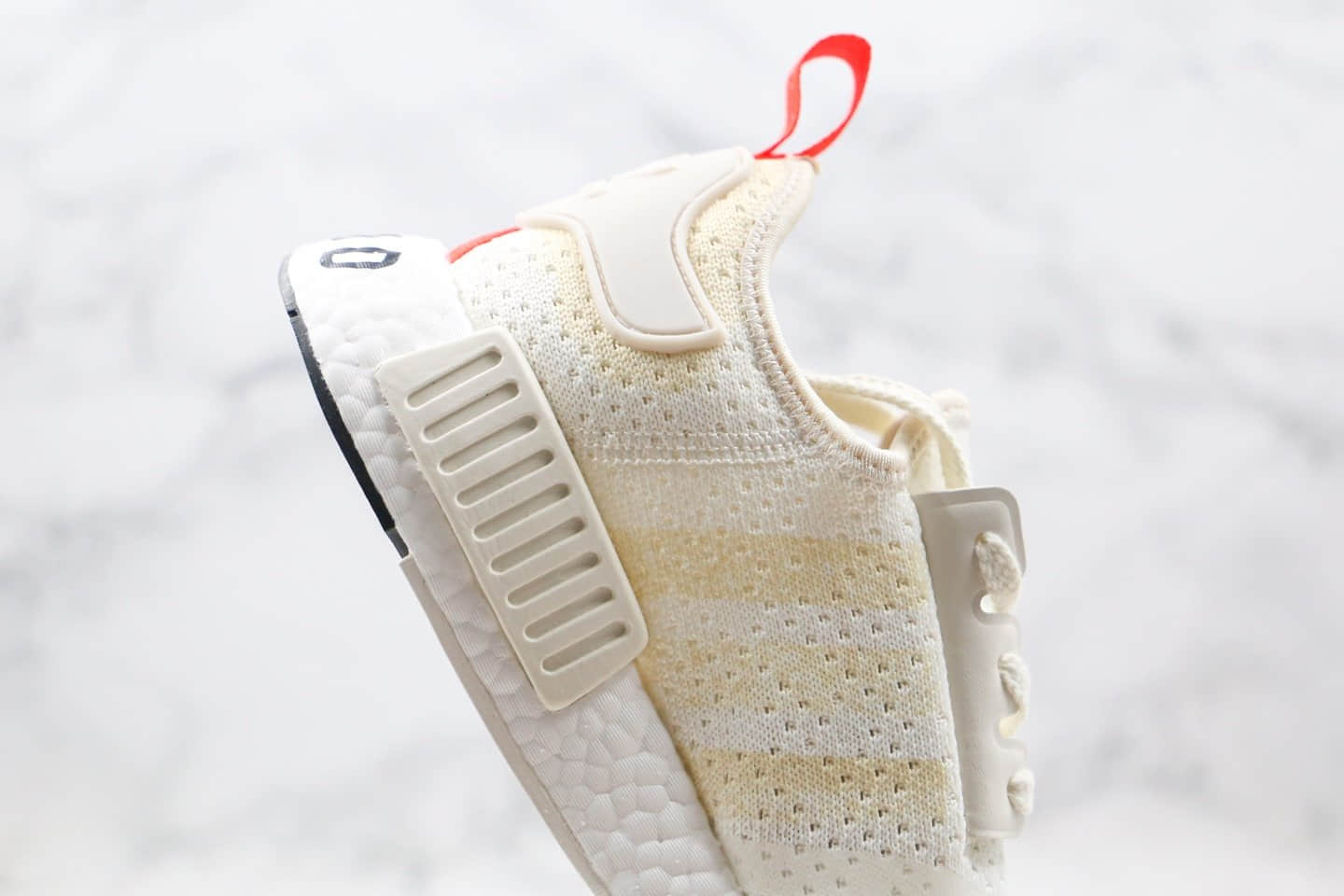 阿迪达斯adidas originals NMD_R1纯原版本三叶草缓震跑鞋米白色真爆大底 货号:G27938