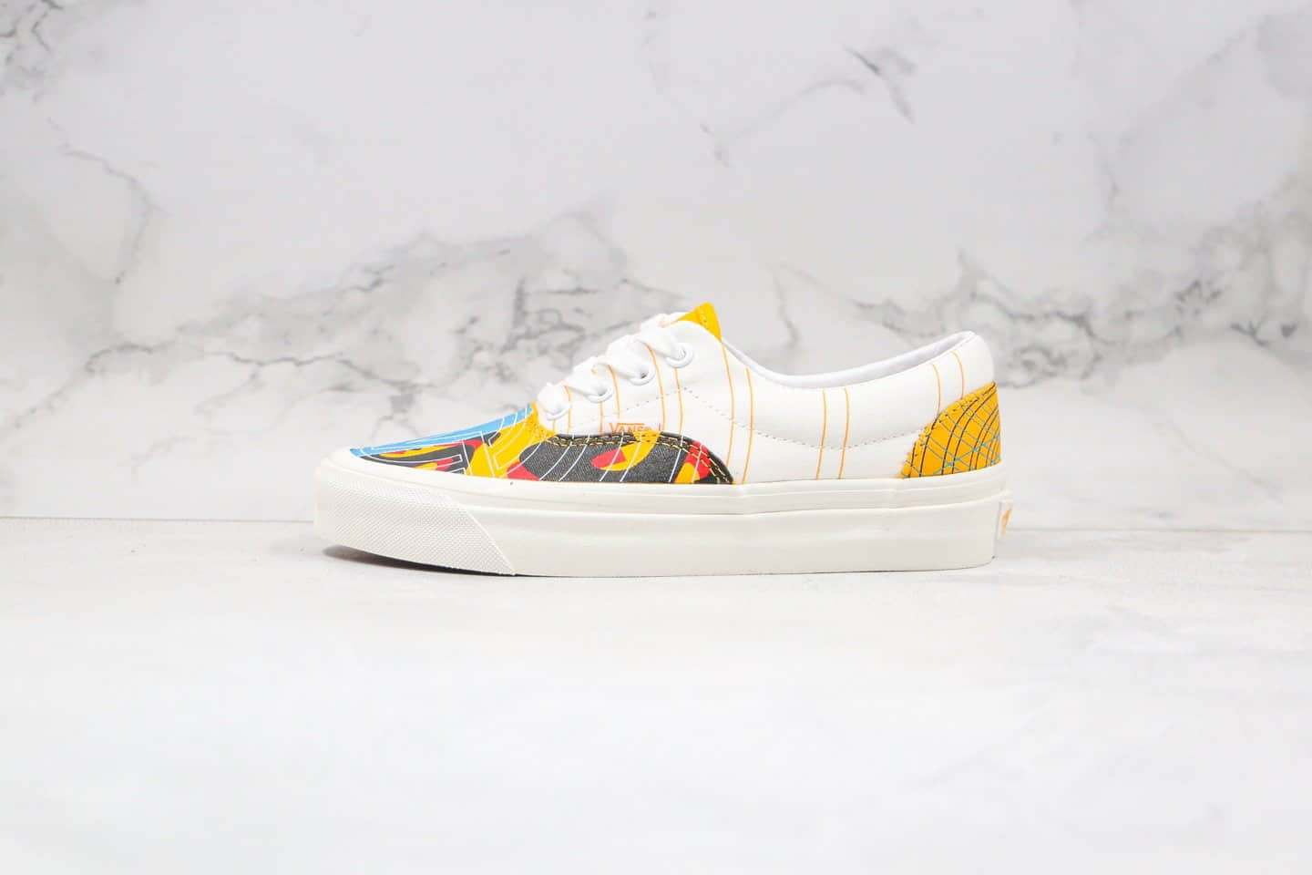 万斯Vans Authentic公司级版本安纳海姆彩色印花刺绣涂鸦炫彩米敏感内容低帮帆布鞋原厂硫化大底 货号:VNOA2RR1VY9