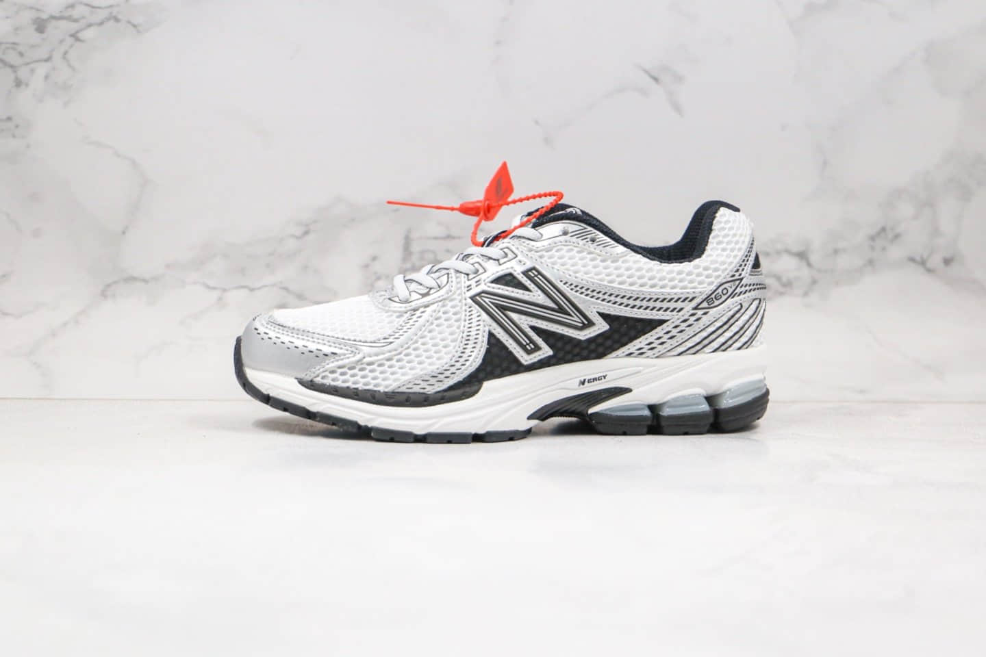 新百伦New Balance ML860复古慢跑老爹鞋纯原版本NB860白黑银色东莞中杰原厂材料原楦头纸板打造 (ID:45278) - 图片1