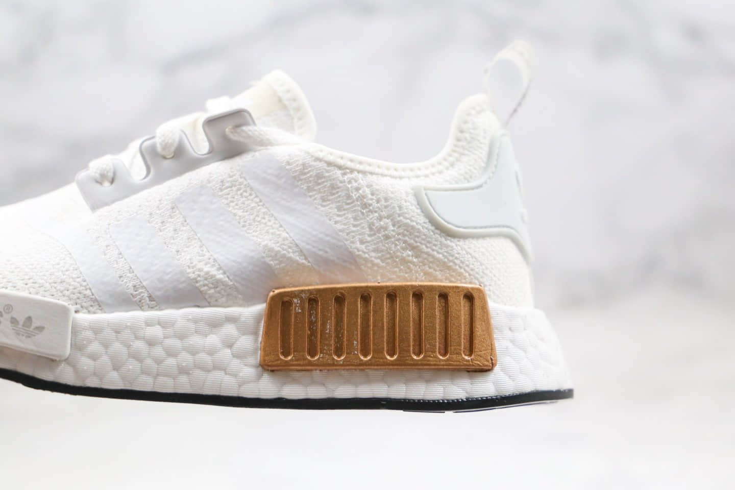 阿迪达斯Adidas NMD R1 Primeknit Triple Black纯原版本爆米花跑鞋NMD白金色区别市面通货版本 货号:EE5173