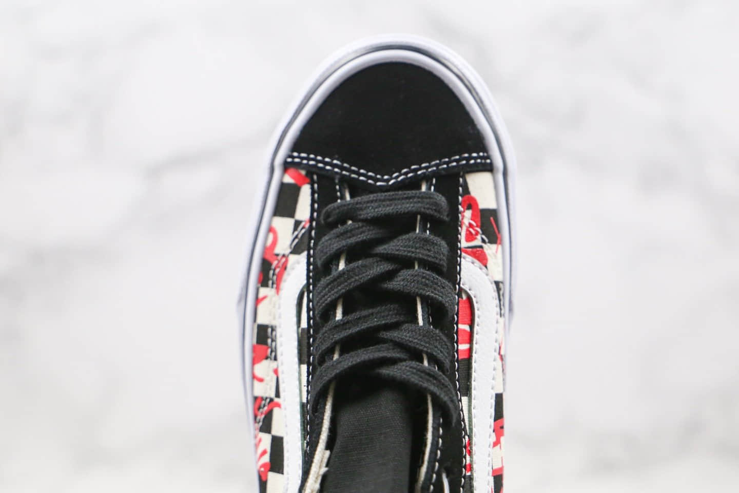 万斯Vans Style 36公司级版本棋盘格低帮休闲板鞋黑红涂鸦印花原鞋开模 货号:VN0A3DZ31IW