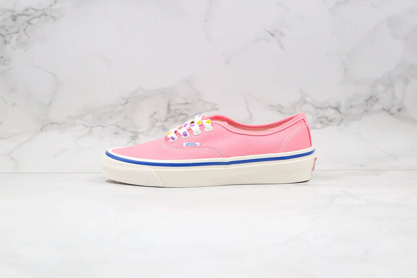 万斯Vans AUTHENTIC公司级版本低帮安娜海姆硫化板鞋爱心鞋带粉色印花原档案数据开发 (ID:46945) - 图片1