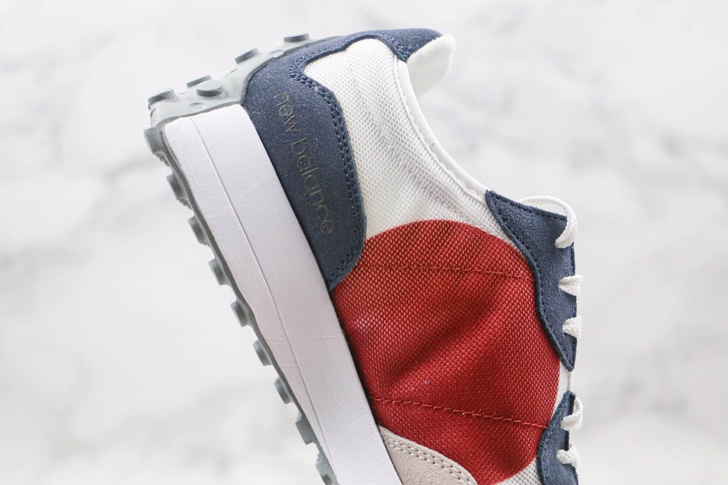 新百伦New Balance 327公司级版本复古慢跑鞋NB327白黑红色原盒原标原楦头纸板打造 货号:MS327CPE