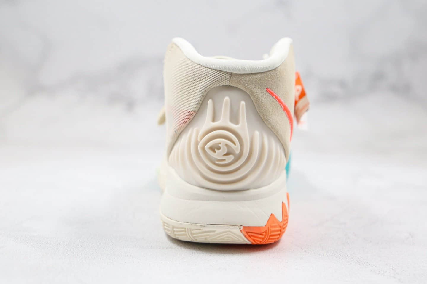 耐克Nike Kyrie 6 N7纯原版本欧文6代米白色涂鸦N7实战篮球鞋内置气垫原档案数据开发 货号：敏感内容5031-101