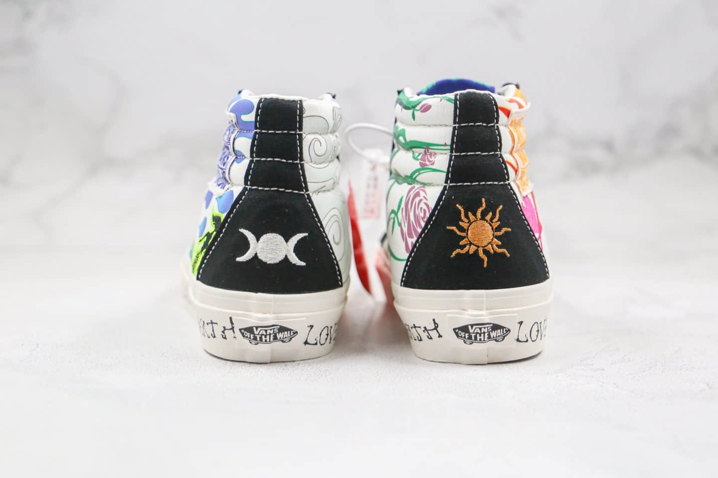 万斯VANS Sk8-Hi公司级版本高帮地球生态环境主题火焰水土刺绣鸳鸯配色硫化板鞋原盒原标 货号:VN0A3JFIWZ2