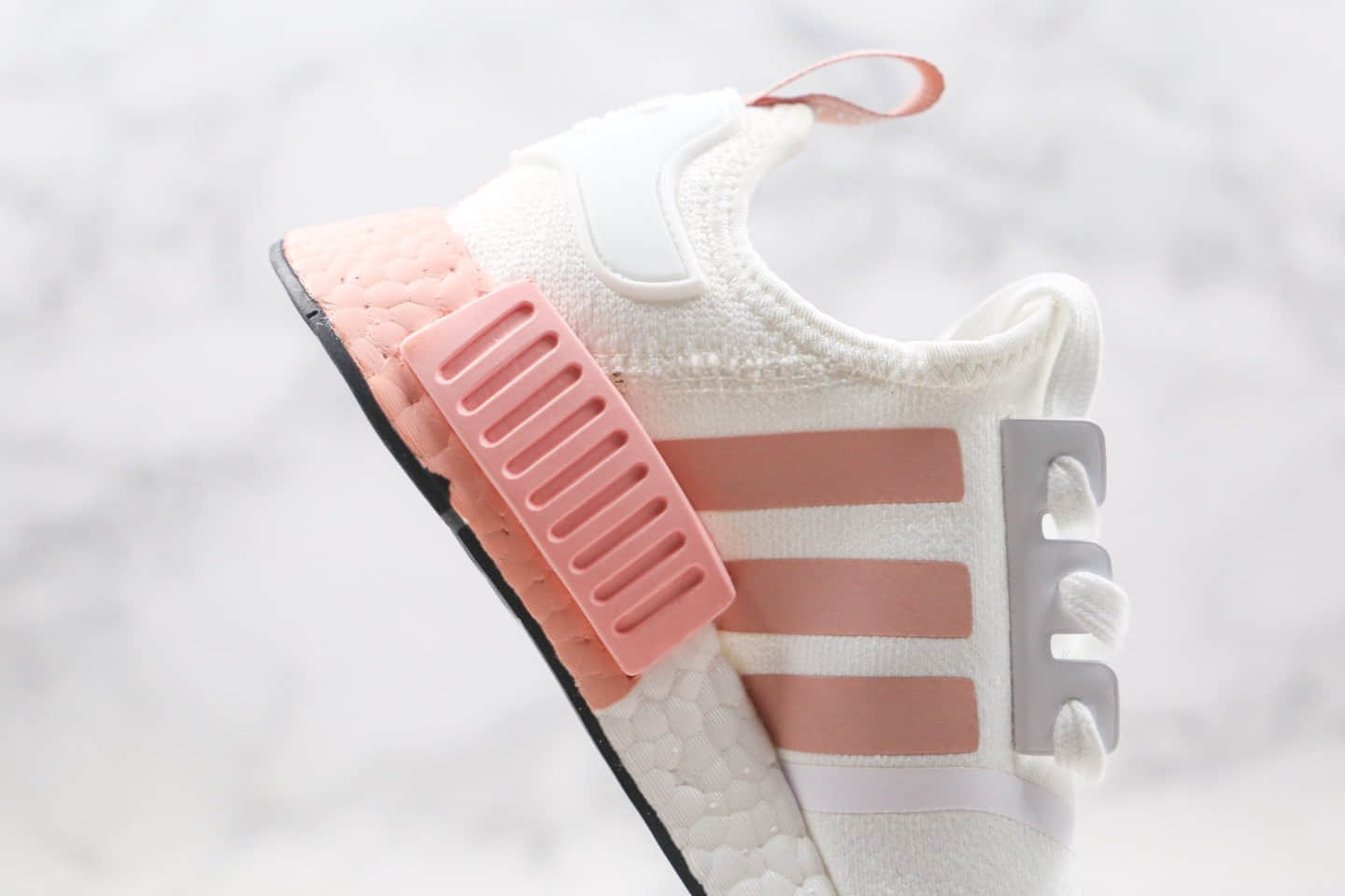 阿迪达斯Adidas NMD R1 OK W Primeknit Triple Black纯原版本爆米花跑鞋NMD白粉色原盒原标 货号:FV2475