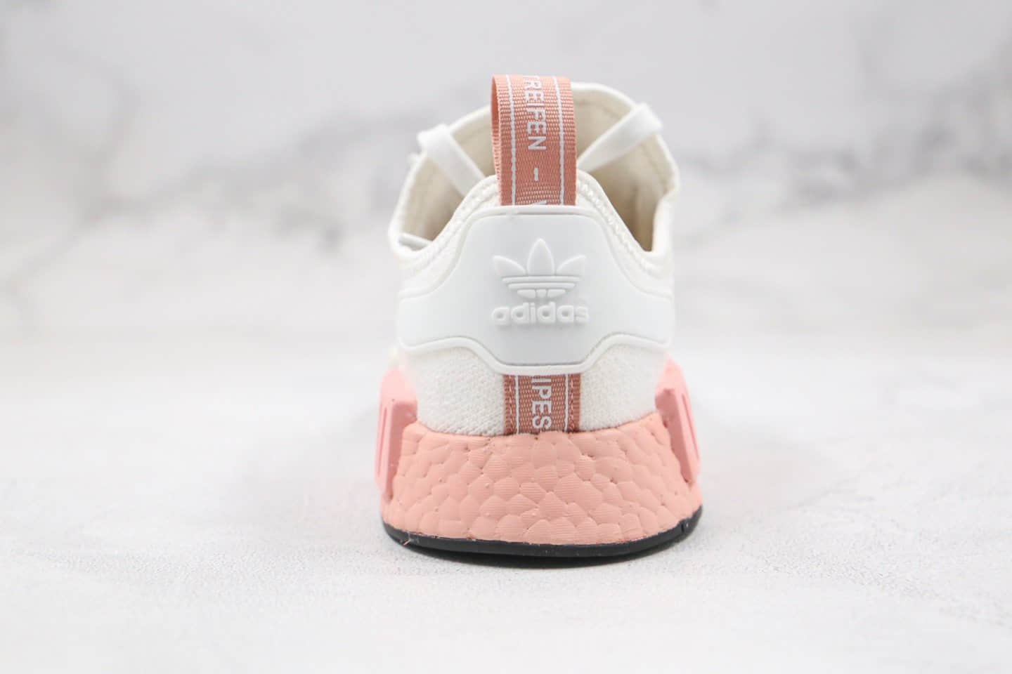 阿迪达斯Adidas NMD R1 OK W Primeknit Triple Black纯原版本爆米花跑鞋NMD白粉色原盒原标 货号:FV2475