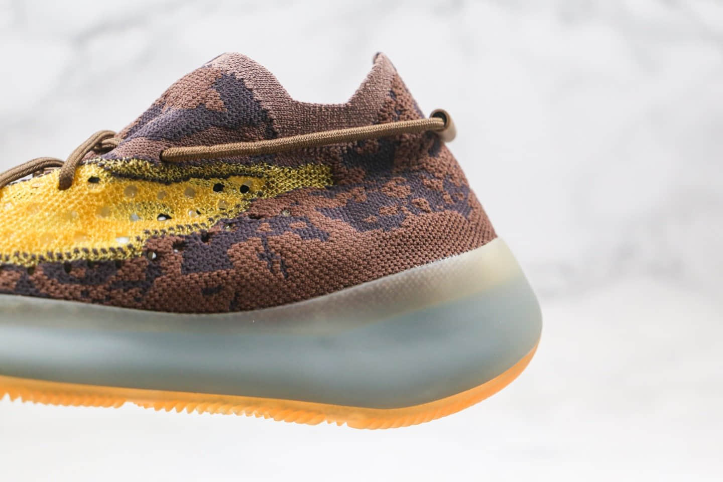 阿迪达斯Adidas Yeezy 380 Boost公司级版本椰子380爆米花跑鞋棕敏感内容原楦头纸板打造 货号：FZ4982