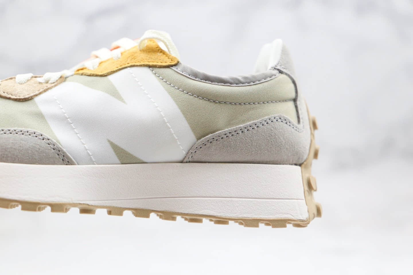 新百伦New Balance 327公司级版本复古慢跑鞋NB327灰绿色原盒原标原楦头纸板打造 货号：MS327敏感内容S