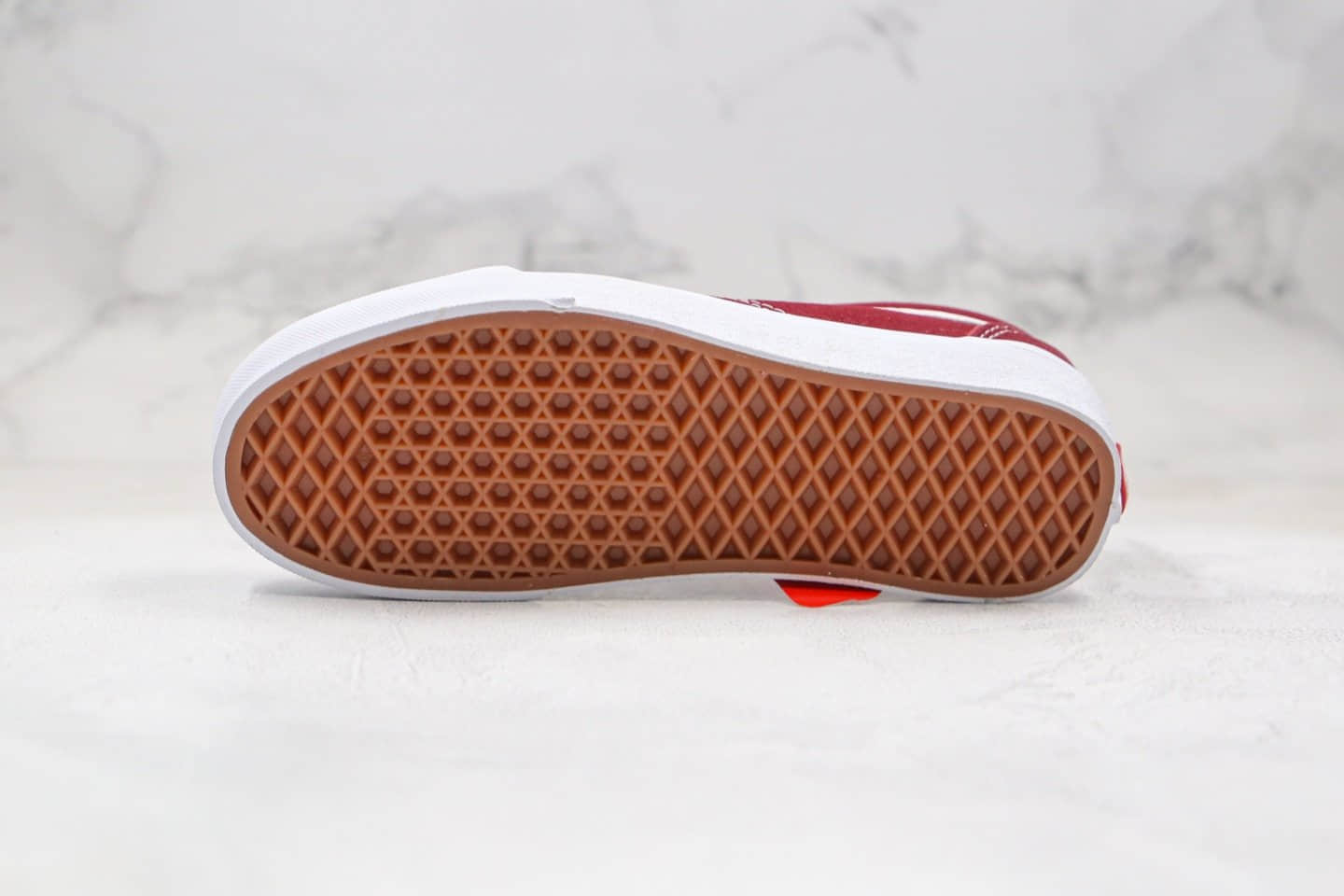 万斯Vans Suede Old Skool公司级版本低帮板鞋酒红色高清洁度 货号:VN0A4U3B6DZ