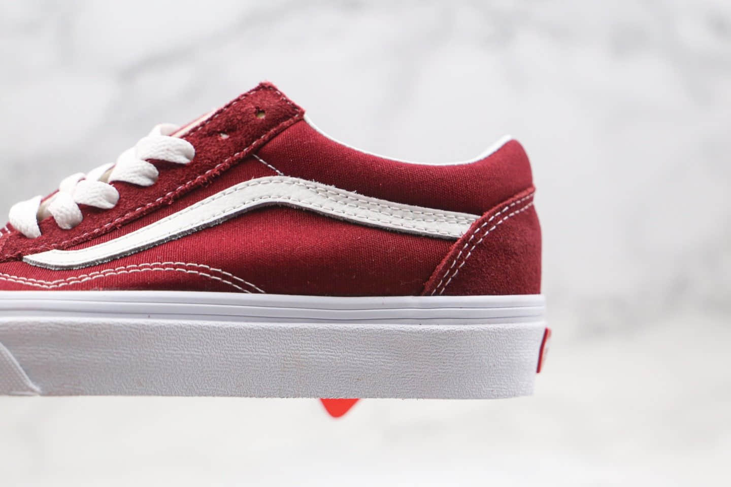 万斯Vans Suede Old Skool公司级版本低帮板鞋酒红色高清洁度 货号:VN0A4U3B6DZ