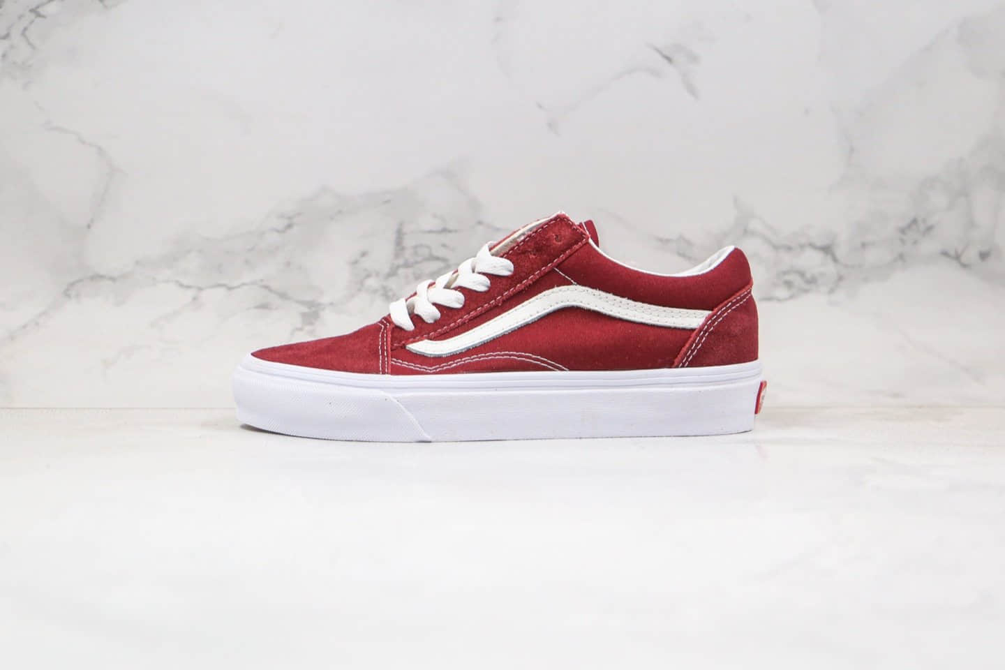 万斯Vans Suede Old Skool公司级版本低帮板鞋酒红色高清洁度 货号:VN0A4U3B6DZ