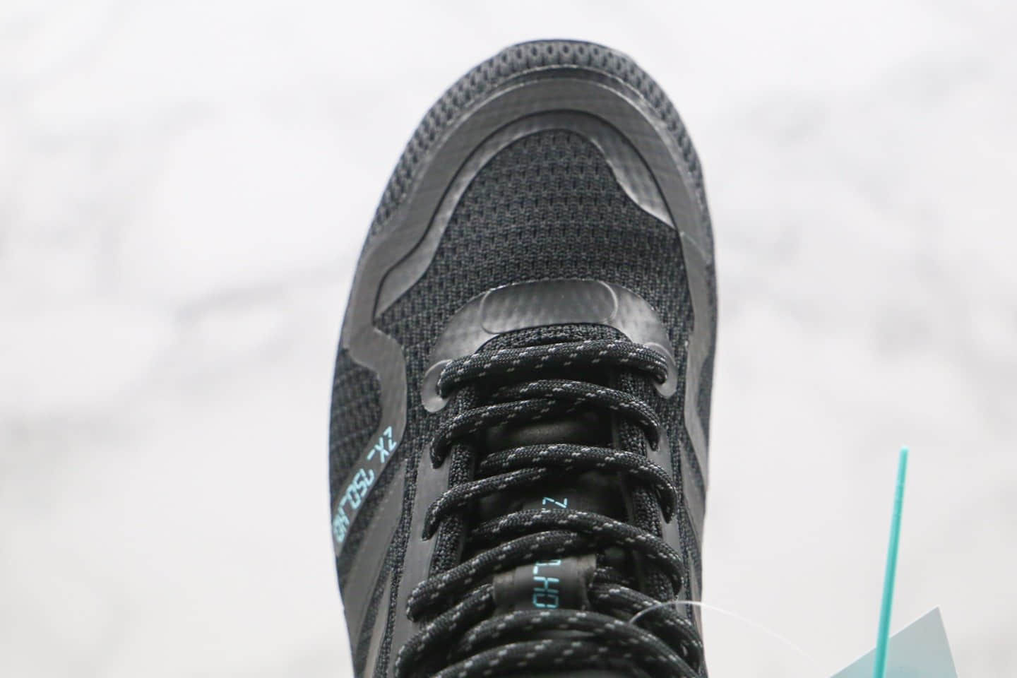 阿迪达斯adidas Originals ZX750 HD“White Volt”纯原版本复古休闲运动慢跑鞋黑蓝色原数据鞋模 货号:FV8488