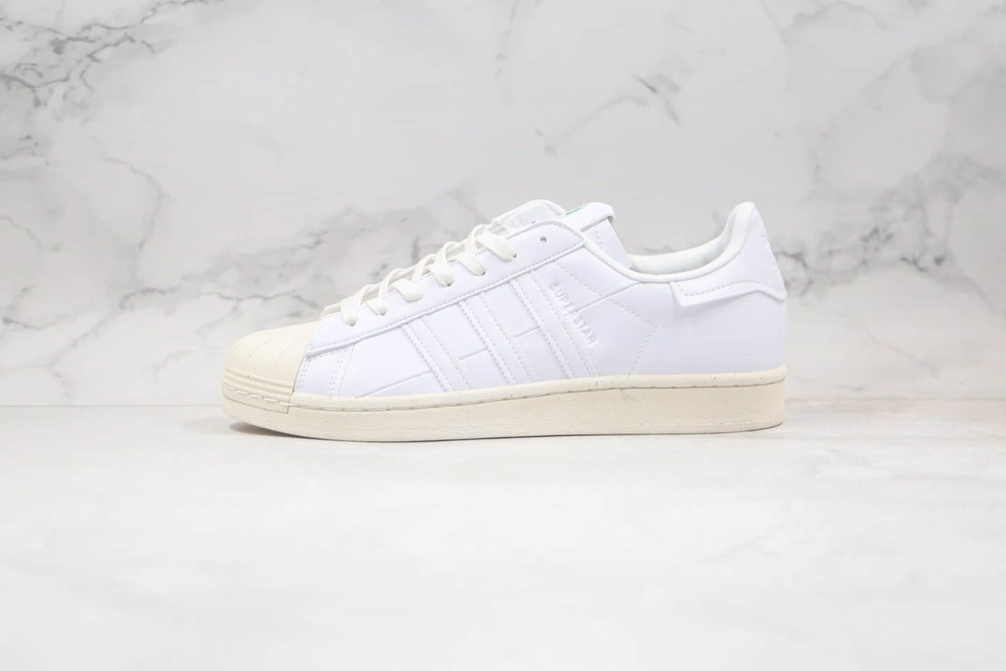 阿迪达斯adidas Originals Superstar纯原版本三叶草贝壳头复古板鞋环保系列白绿色原材打造 (ID:53616) - 图片1