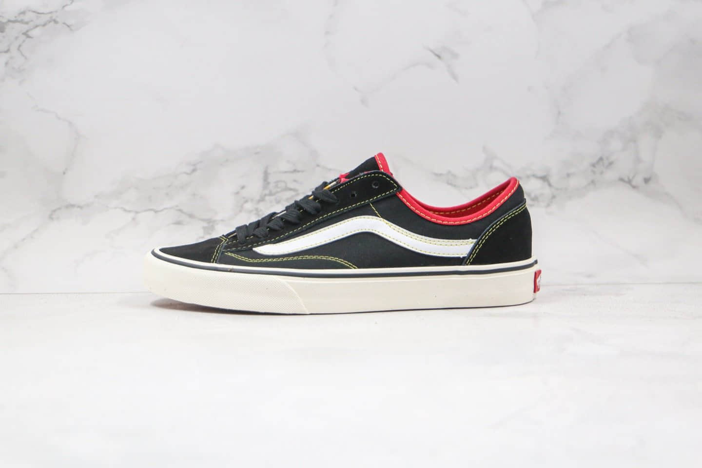 万斯Vans Style 36公司级版本低帮运动冲敏感内容系列红色鞋口低帮帆布鞋原楦头纸板打造 (ID:55222) - 图片1