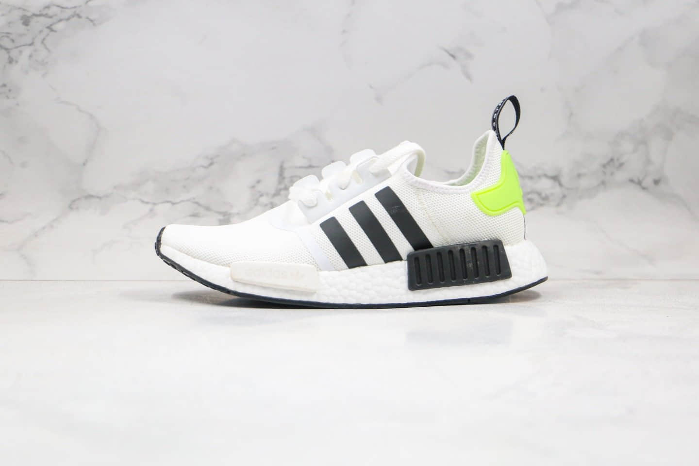 阿迪达斯Adidas NMD R1 OK W Primeknit Triple Black纯原版本爆米花跑鞋NMD白黑绿色原厂巴斯夫爆米花 货号:FW2699