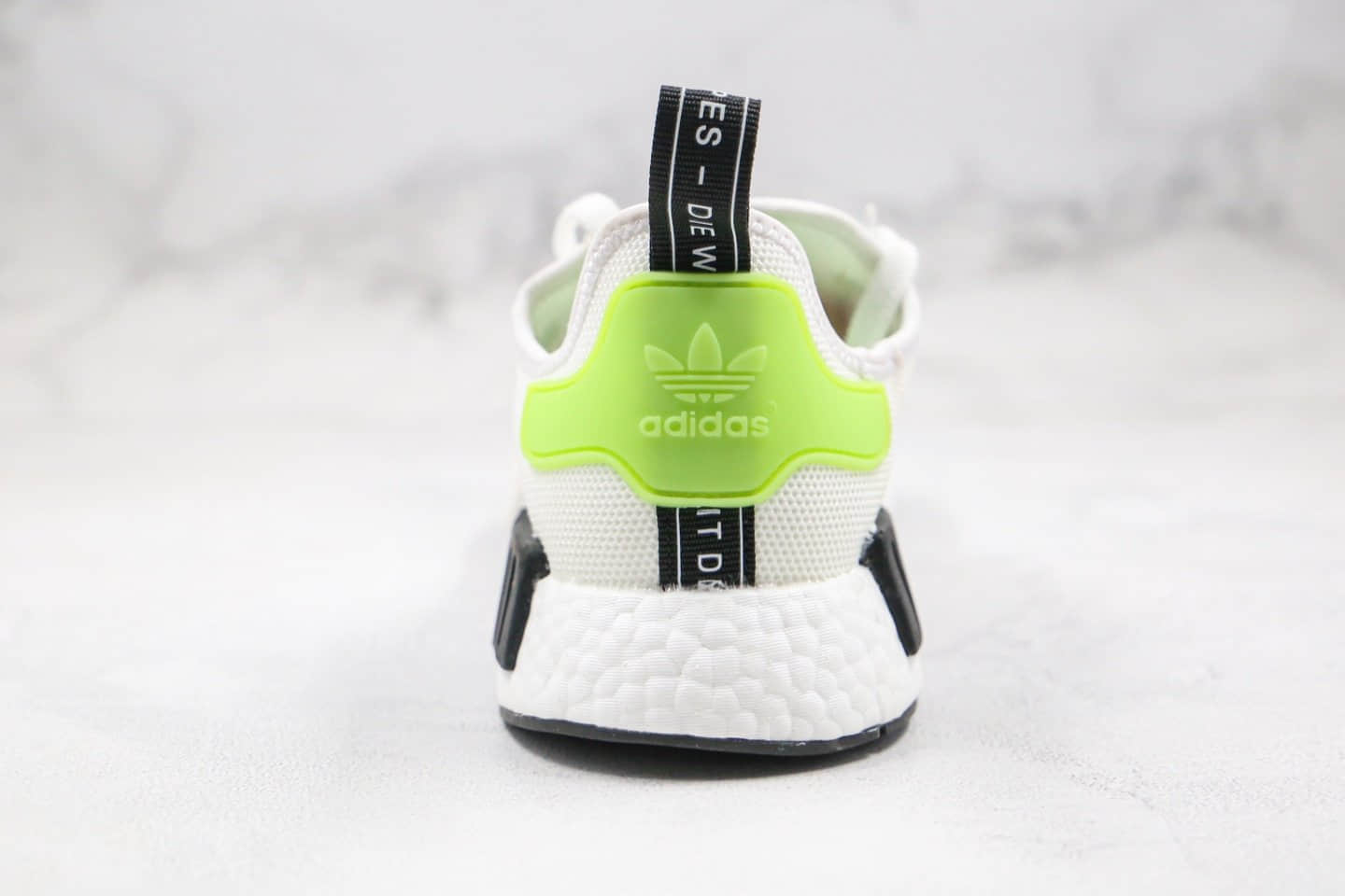 阿迪达斯Adidas NMD R1 OK W Primeknit Triple Black纯原版本爆米花跑鞋NMD白黑绿色原厂巴斯夫爆米花 货号:FW2699