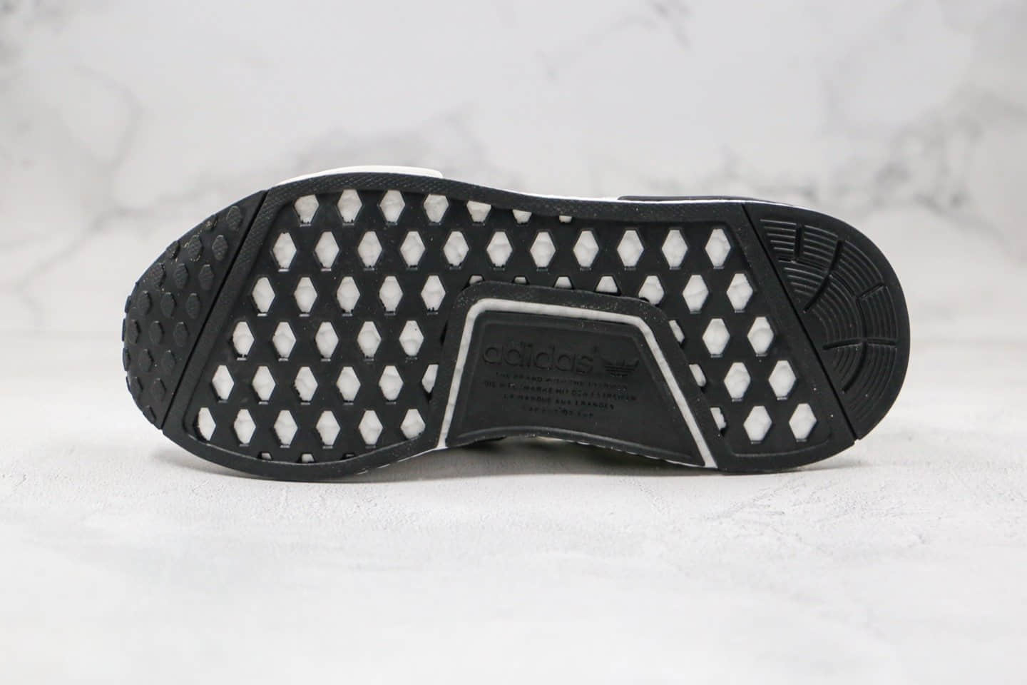 阿迪达斯Adidas NMD R1 OK W Primeknit Triple Black纯原版本爆米花跑鞋NMD白黑绿色原厂巴斯夫爆米花 货号:FW2699