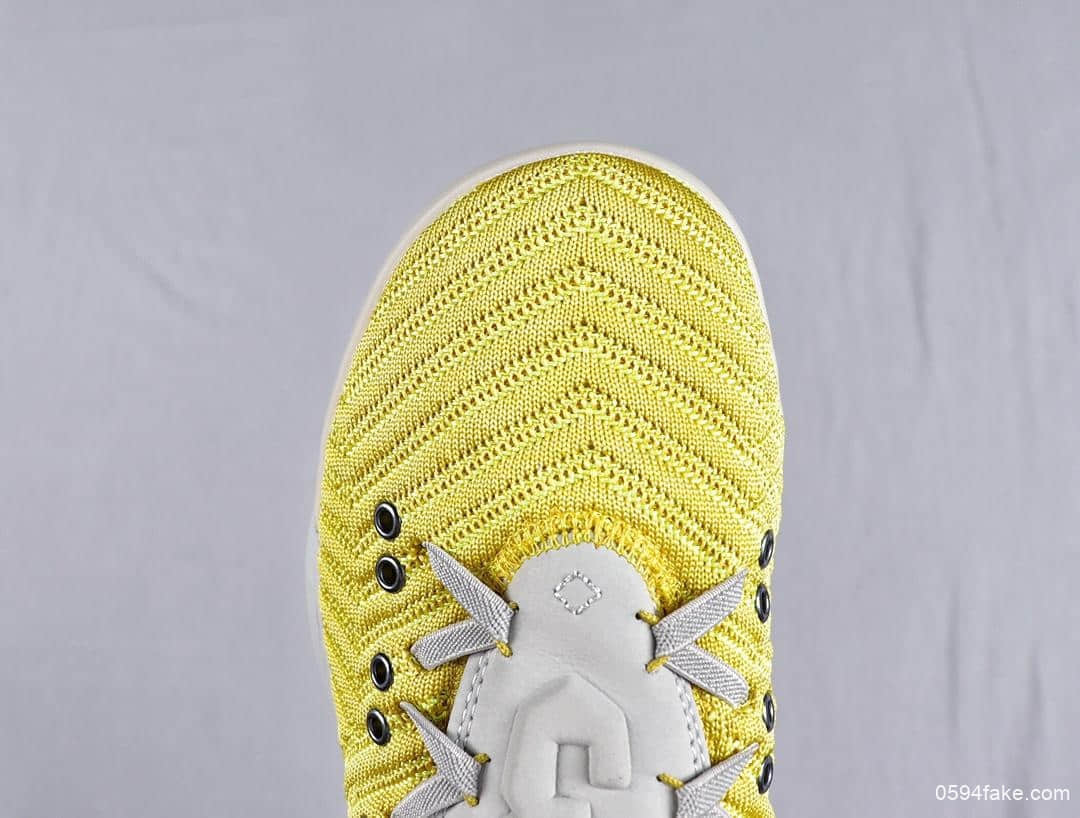 耐克Nike Lebron HFR Harlem Stage 詹姆斯16代白黄浮雕雄狮湖人签名战靴室内实战中帮篮球鞋 货号:CI1144-700