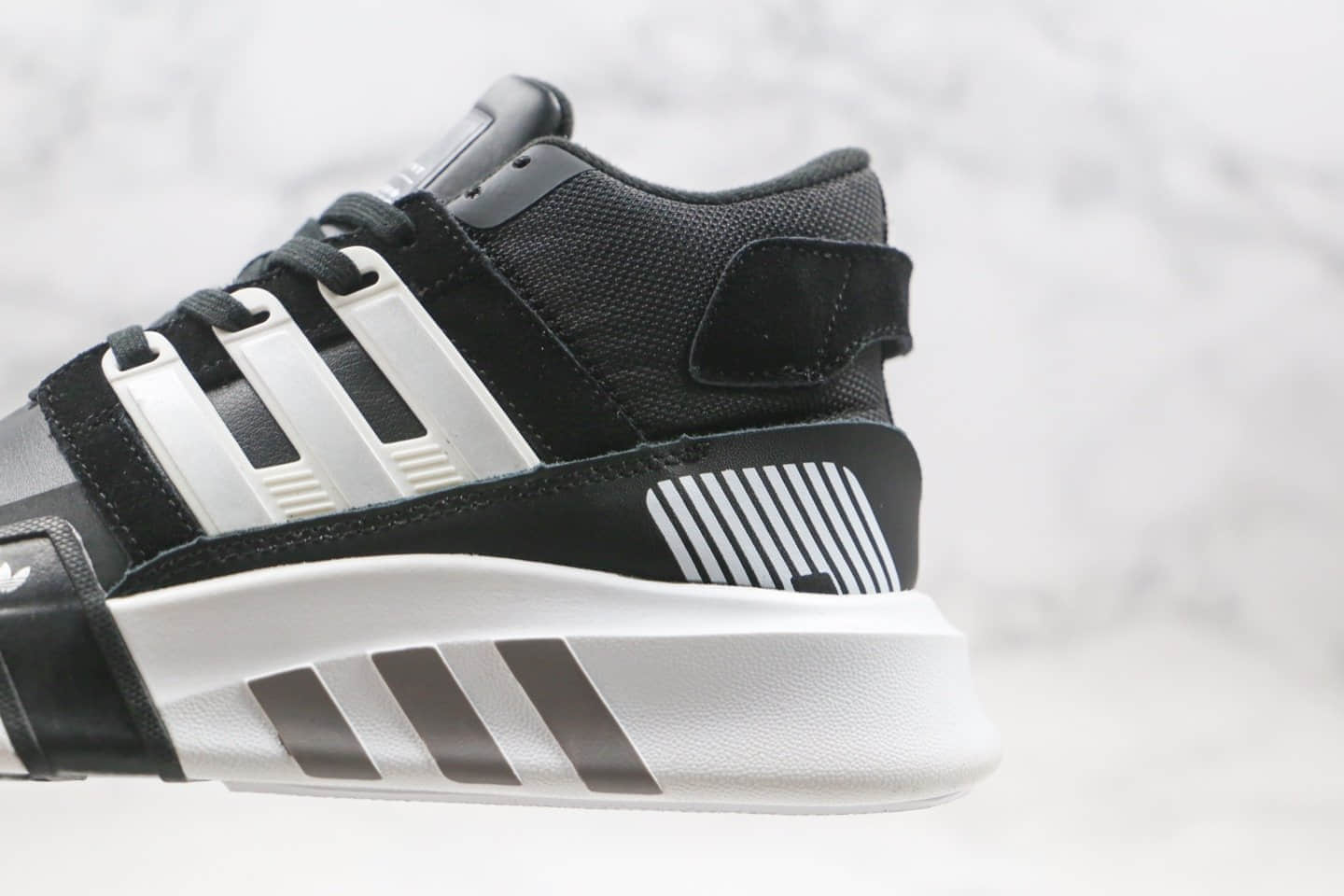 阿迪达斯Adidas EQT BASK ADV纯原版本三叶草支撑者系列皮面EQT黑白色复古慢跑鞋原鞋开模一比一打造 货号:FW4253