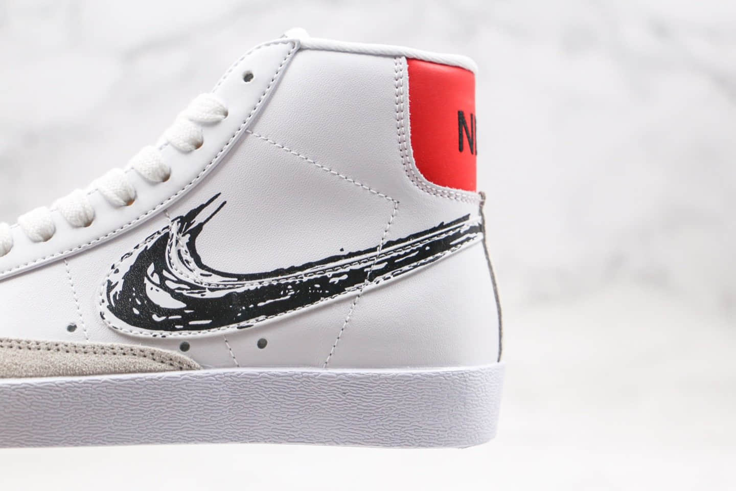 耐克Nike Blazer Mid VNTG 77纯原版本中帮开拓者涂鸦黑勾板鞋内置Zoom气垫 货号:CW7580-110