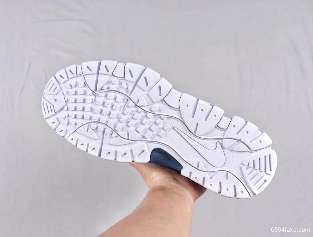 耐克Nike Air Barrage Mid QS Black White Purple火力攻击系列男士复古中帮文化篮球鞋橄榄球训练鞋 货号：敏感内容9329-005