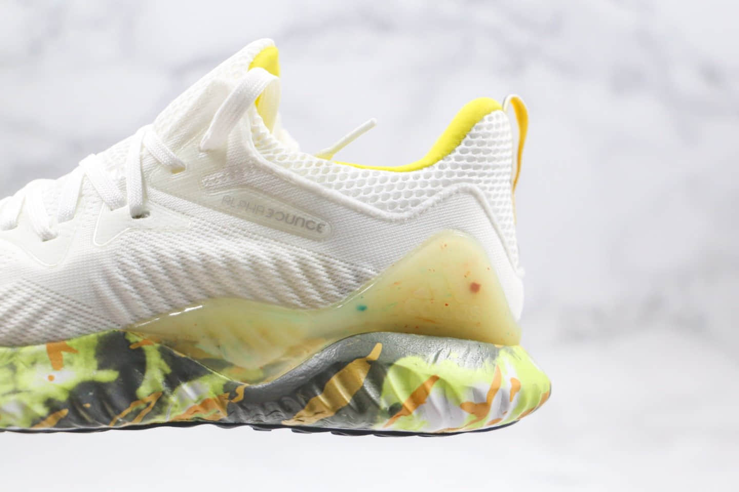 阿迪达斯Adidas Alphabounce beyond m纯原版本阿尔法十周年限定款白敏感内容跑鞋原盒原标 货号：CG3306