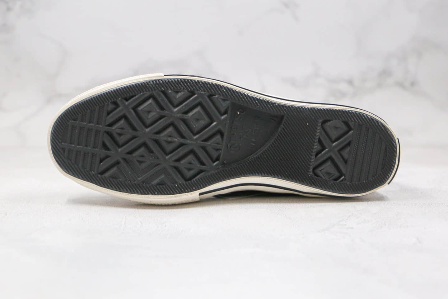 匡威Converse Chuck 70s公司级版本高帮皮面1970S加绒款黑色硫化板鞋原鞋开模一比一打造 货号:569516C