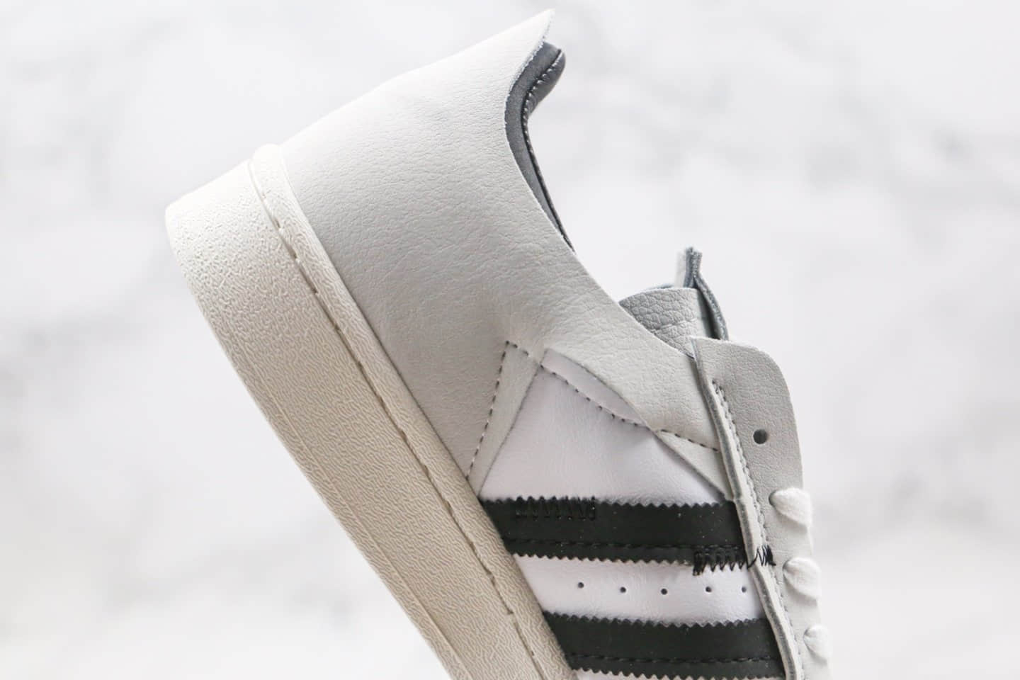 阿迪达斯Adidas Original Superstar WS2纯原版本贝壳头解构白灰黑色板鞋原档案数据开发 货号:FV3024