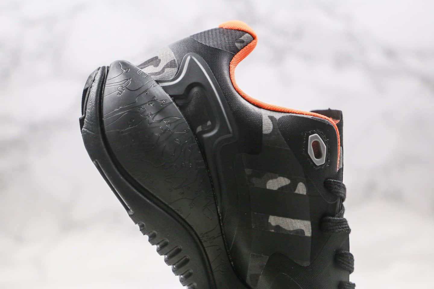 阿迪达斯Adidas Originals 2020 Day Jogger Boost纯原版本皮面夜行者二代迷彩黑橙色爆米花跑鞋原楦头纸板打造 货号:GZ8913