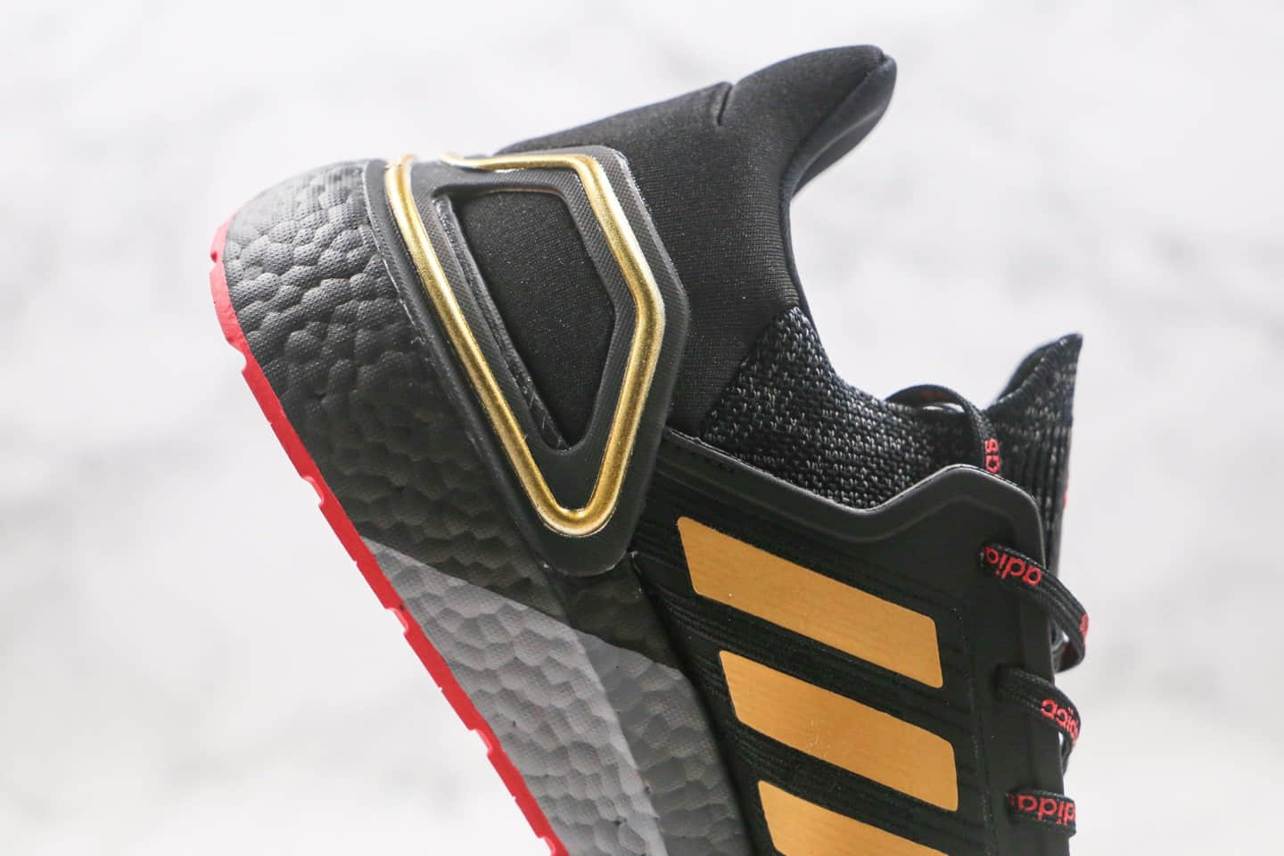 阿迪达斯Adidas Ultra Boost 20 Consortium纯原版本爆米花跑鞋UB6.0金属系列字母线条涂鸦黑敏感内容原盒原标 货号：FX7812