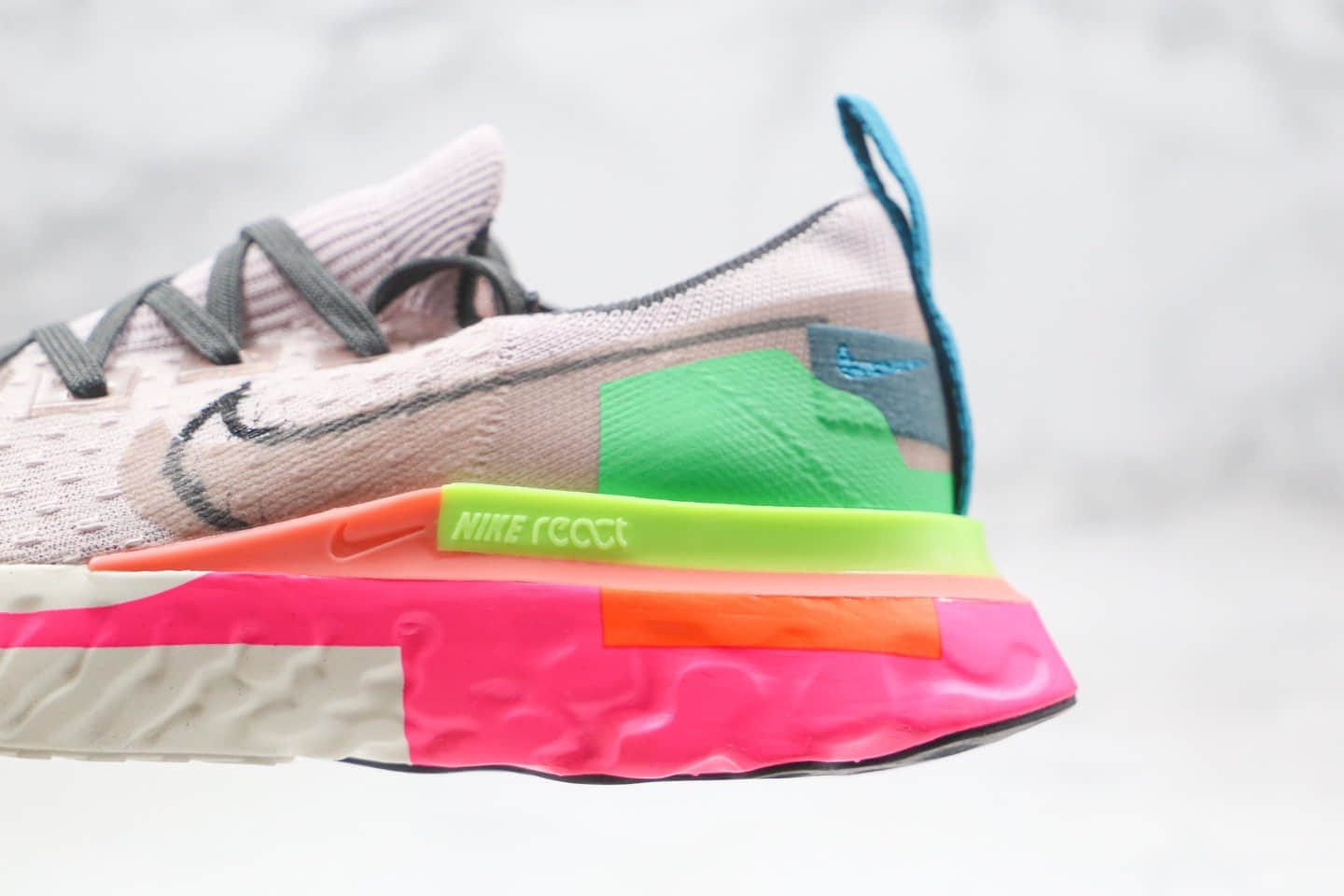 耐克Nike Epic React Flyknit纯原版本藕粉色瑞亚编织透气跑步鞋原档案数据开发 货号:敏感内容4372-500