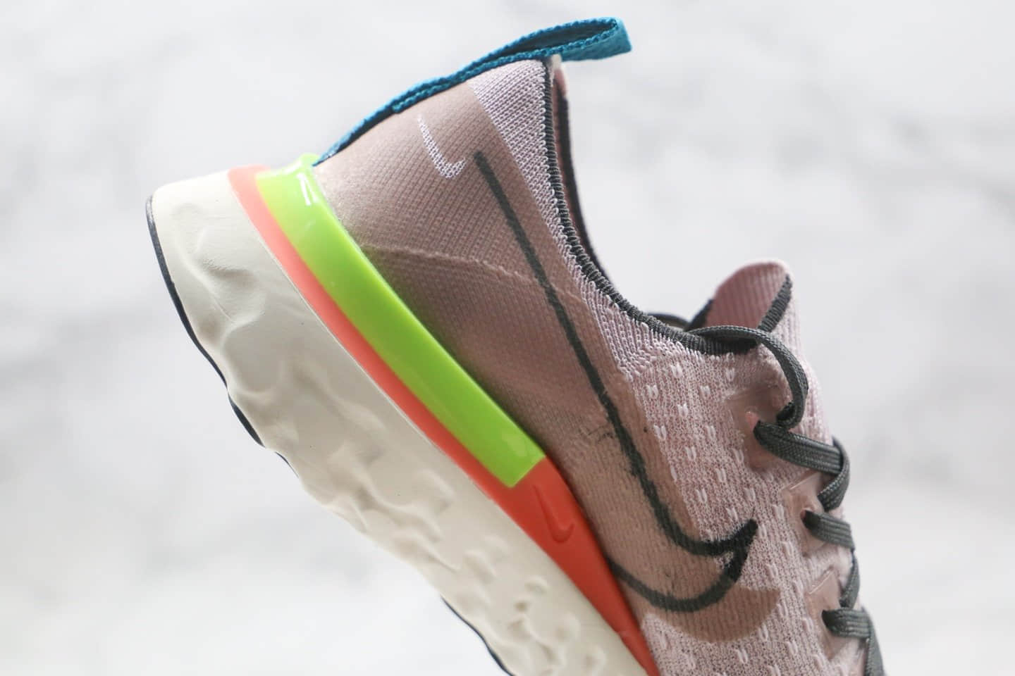 耐克Nike Epic React Flyknit纯原版本藕粉色瑞亚编织透气跑步鞋原档案数据开发 货号:敏感内容4372-500